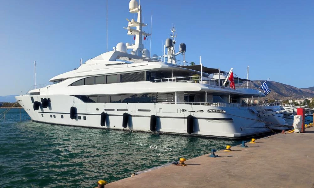 Πυρκαγιά στην Ύδρα: Την πόρτα του ανακριτή Πειραιά θα περάσουν αύριο τα 13 μέλη του πληρώματος του «Περσεφόνη»